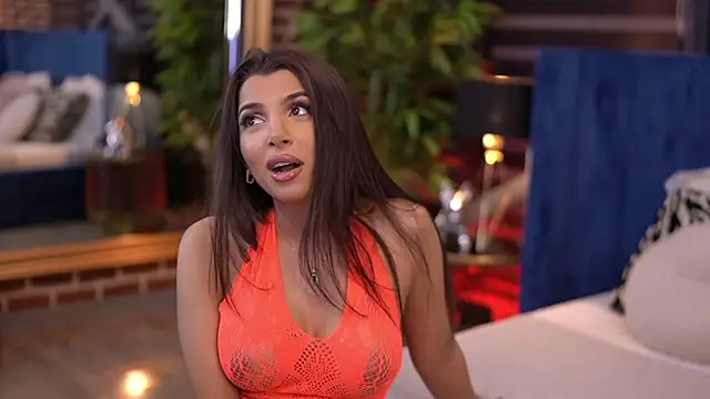 NicoleCellini online show from 02-11-25, 10:39