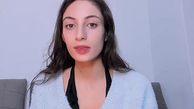 Snapshot of Melanie_Angel chatting on 12-20-25, 02:57 Melanie Angel online show from 12-20-25, 02:57