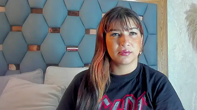 yayi derek online show from 10-21-25, 11:33