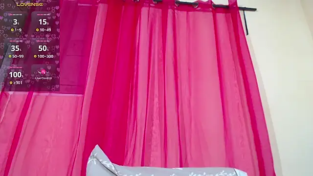 Snapshot of RominaFiore_ chatting on 01-19-25, 11:10 RominaFiore  online show from 01-19-25, 11:10