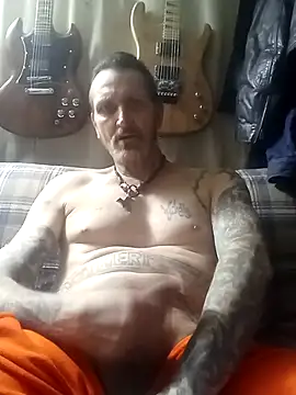 2Hot2gether69 online show from 03-06-25, 09:14