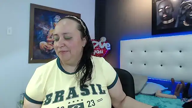 Snapshot of Natasha26_ chatting on 02-24-25, 07:19 Natasha26  online show from 02-24-25, 07:19