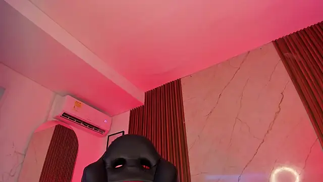 Emiilycollins online show from 12-12-24, 09:04