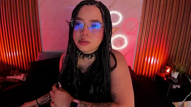 Emiilycollins online show from 02-12-25, 09:33