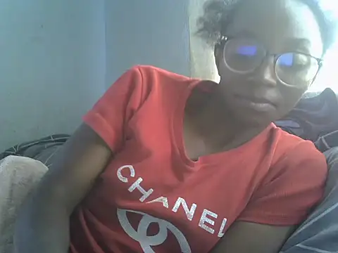 ElianeHot online show from 06-09-26, 01:12