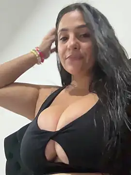 Snapshot of Taylortits chatting on 01-04-25, 11:59 Taylortits online show from 01-04-25, 11:59