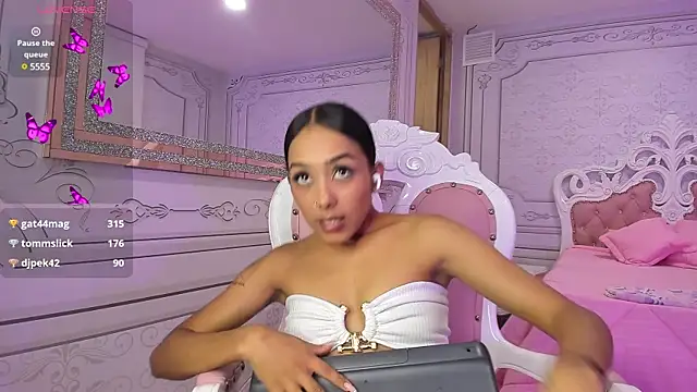 abby adams20 online show from 12-31-24, 04:46