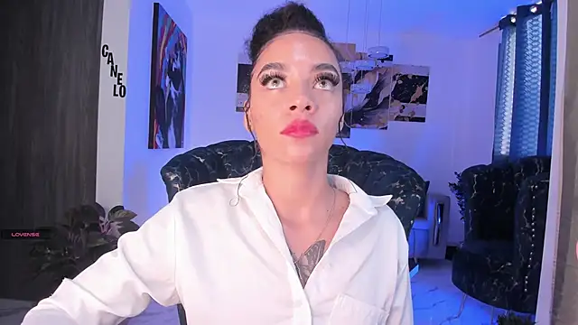 pretty pettite online show from 12-11-24, 09:45