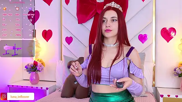 Flor delunaa online show from 02-19-26, 12:56