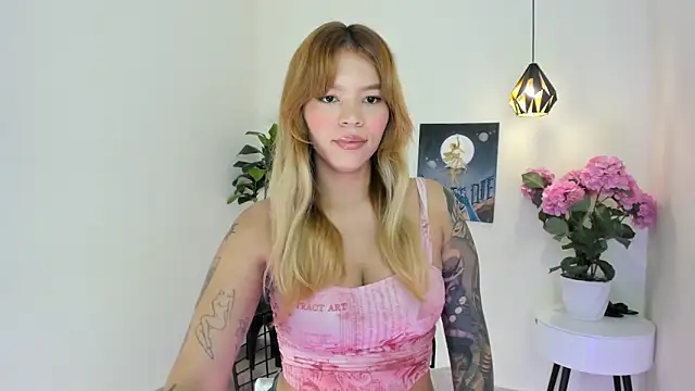 Adria ross online show from 04-23-26, 12:29