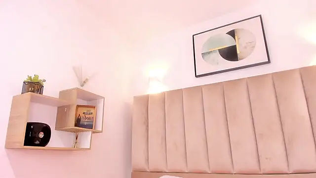 Anniie Queen online show from 02-12-25, 03:29