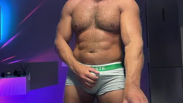 KarlosRichi online show from 10-13-25, 03:34