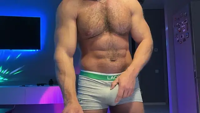 KarlosRichi online show from 04-08-26, 02:33