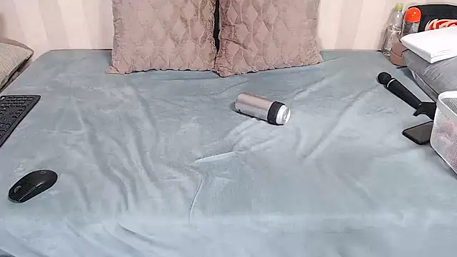 Snapshot of misa_king chatting on 02-07-25, 02:15 misa king online show from 02-07-25, 02:15