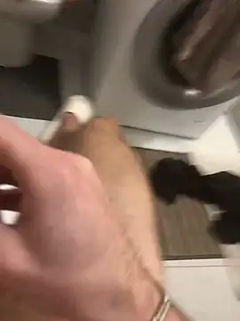 Snapshot of matteocallegar chatting on 12-17-24, 10:22 matteocallegar online show from 12-17-24, 10:22