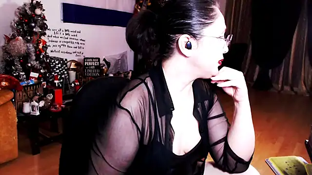 Snapshot of Imperatriza chatting on 02-04-25, 09:41 Imperatriza online show from 02-04-25, 09:41