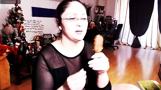 Snapshot of Imperatriza chatting on 02-10-25, 06:09 Imperatriza online show from 02-10-25, 06:09