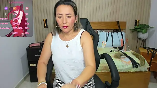 luciana ballesteros  online show from 02-11-25, 12:37