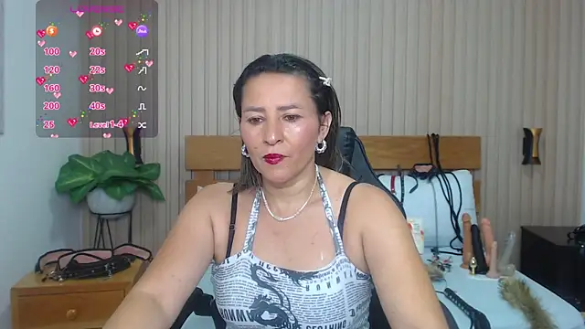 luciana ballesteros  online show from 03-15-25, 12:02