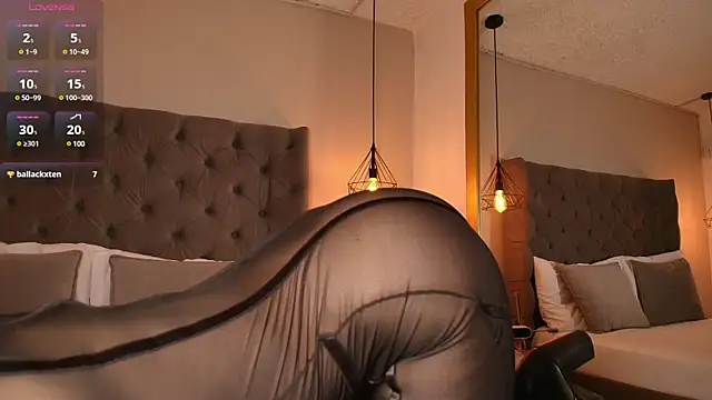 AngelinaRoss  online show from 03-17-25, 05:49