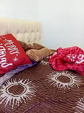 Snapshot of silina-25 chatting on 11-06-25, 05:03 silina-25 online show from 11-06-25, 05:03