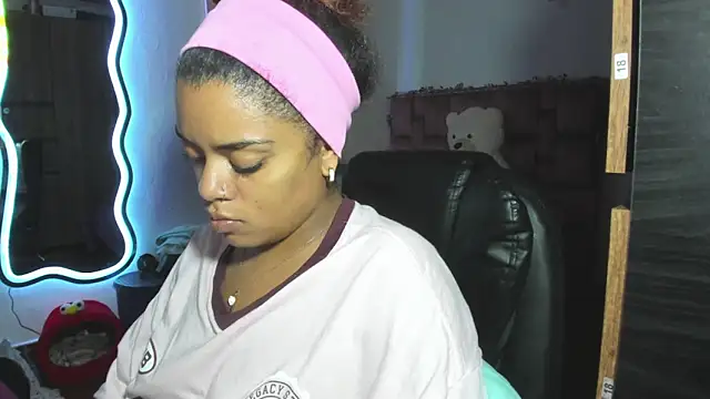 ladyrd1 online show from 02-23-26, 11:46