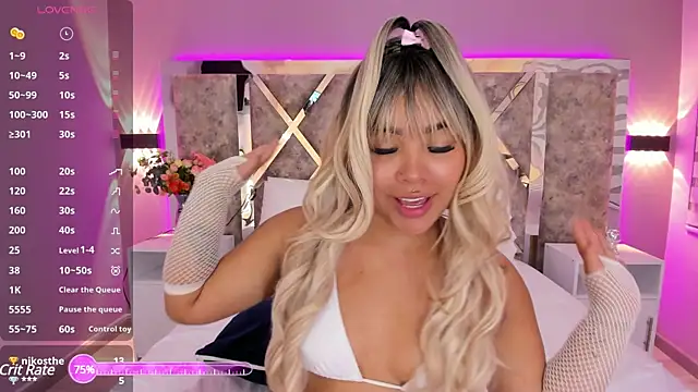 Snapshot of MarianaGarciaa__ chatting on 01-15-25, 01:34 MarianaGarciaa online show from 01-15-25, 01:34