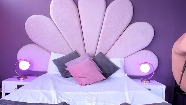 Snapshot of MarianaGarciaa__ chatting on 02-07-25, 07:38 MarianaGarciaa online show from 02-07-25, 07:38