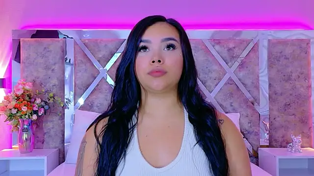 Snapshot of MarianaGarciaa__ chatting on 10-07-25, 07:00 MarianaGarciaa online show from 10-07-25, 07:00