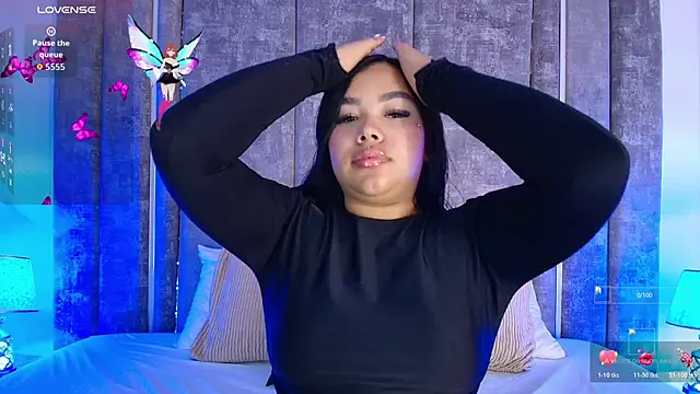 Snapshot of MarianaGarciaa__ chatting on 11-24-25, 06:40 MarianaGarciaa online show from 11-24-25, 06:40