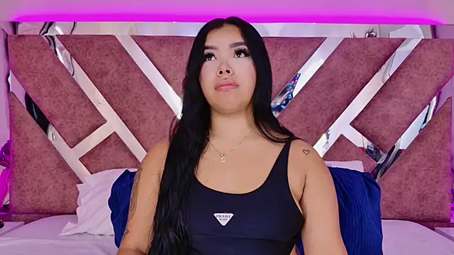 MarianaGarciaa   online show from 04-21-26, 06:55