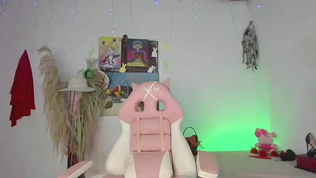 lovely kitt online show from 06-11-26, 02:44