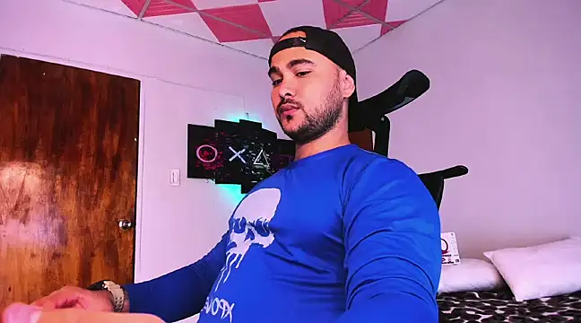 Sebas-hott online show from 12-14-24, 03:40