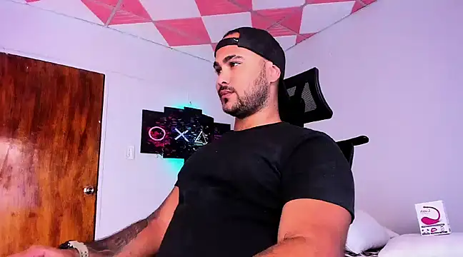 Sebas-hott online show from 01-09-25, 03:47