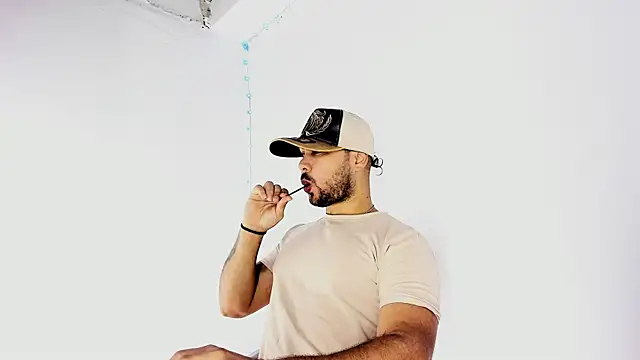 Sebas-hott online show from 09-17-25, 10:22