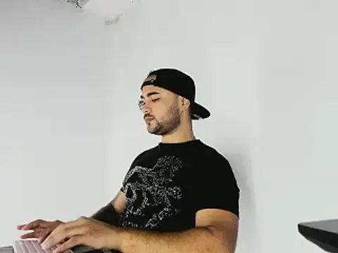 Sebas-hott online show from 11-02-25, 10:12