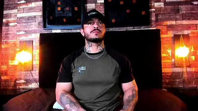 Van Velckan online show from 12-14-24, 04:34