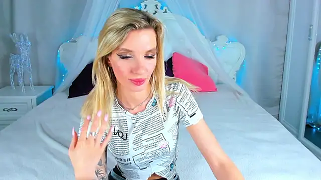 AlinaLovelyX online show from 04-11-26, 07:45