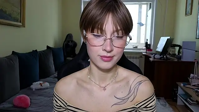 MalvinaBlum online show from 02-07-26, 03:43