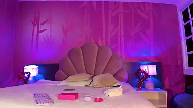 sabrinamilani online show from 02-18-25, 03:42