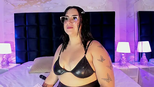 sabrinamilani online show from 09-30-25, 03:55