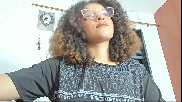 Ada gales  online show from 11-25-25, 03:06