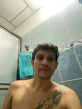 MIA Y KRONX online show from 12-18-24, 05:26