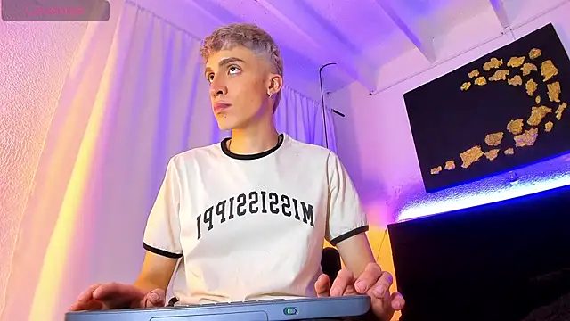 Angel Snowhotxxx online show from 02-14-25, 06:34