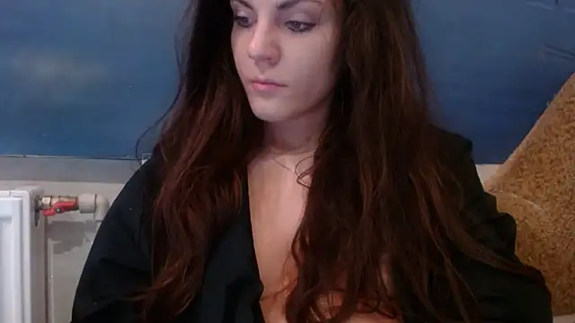 Snapshot of AliceTailor chatting on 10-04-25, 03:43 AliceTailor online show from 10-04-25, 03:43