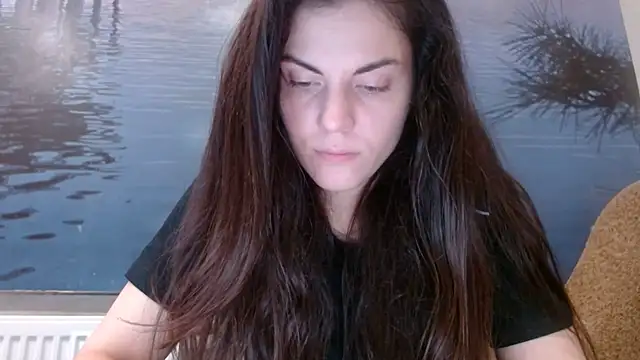 Snapshot of AliceTailor chatting on 10-25-25, 09:53 AliceTailor online show from 10-25-25, 09:53