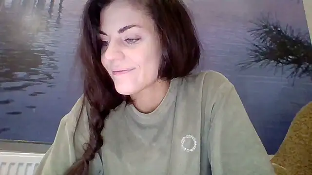 Snapshot of AliceTailor chatting on 11-06-25, 06:31 AliceTailor online show from 11-06-25, 06:31