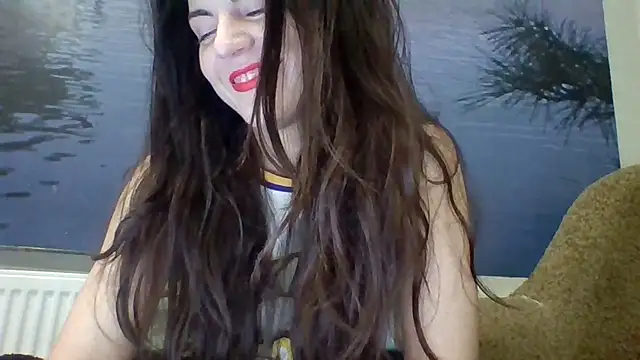 Snapshot of AliceTailor chatting on 11-17-25, 10:15 AliceTailor online show from 11-17-25, 10:15