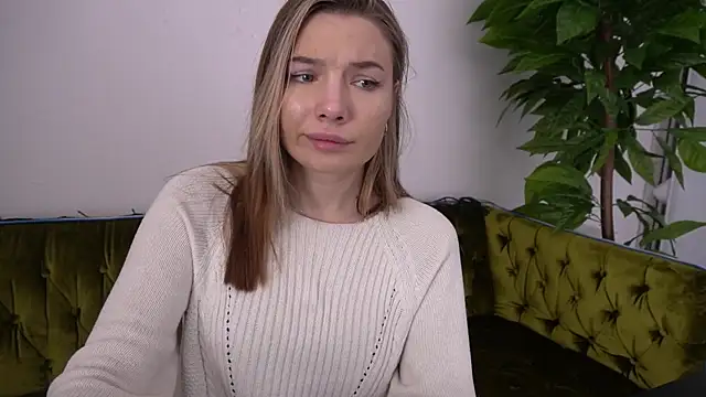 Snapshot of IceDanielles chatting on 01-13-25, 02:11 IceDanielles online show from 01-13-25, 02:11