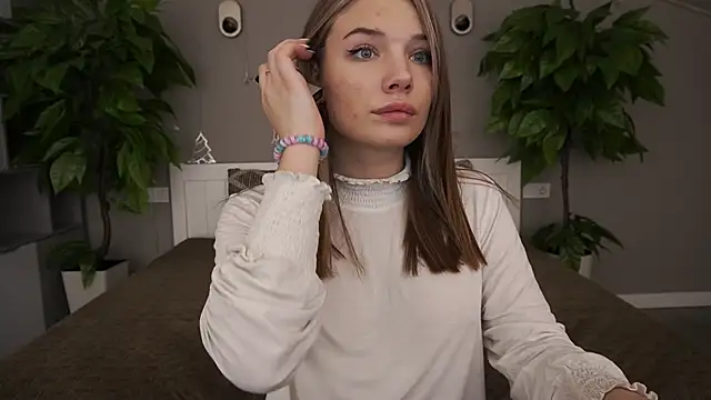 Snapshot of IceDanielles chatting on 01-18-25, 02:23 IceDanielles online show from 01-18-25, 02:23